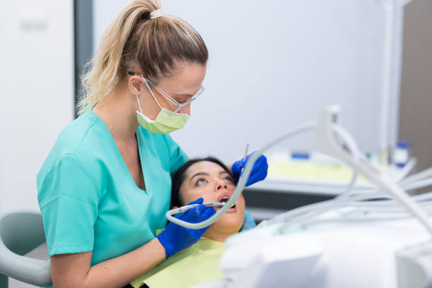 Best Emergency Tooth Extraction in Splendora, TX
